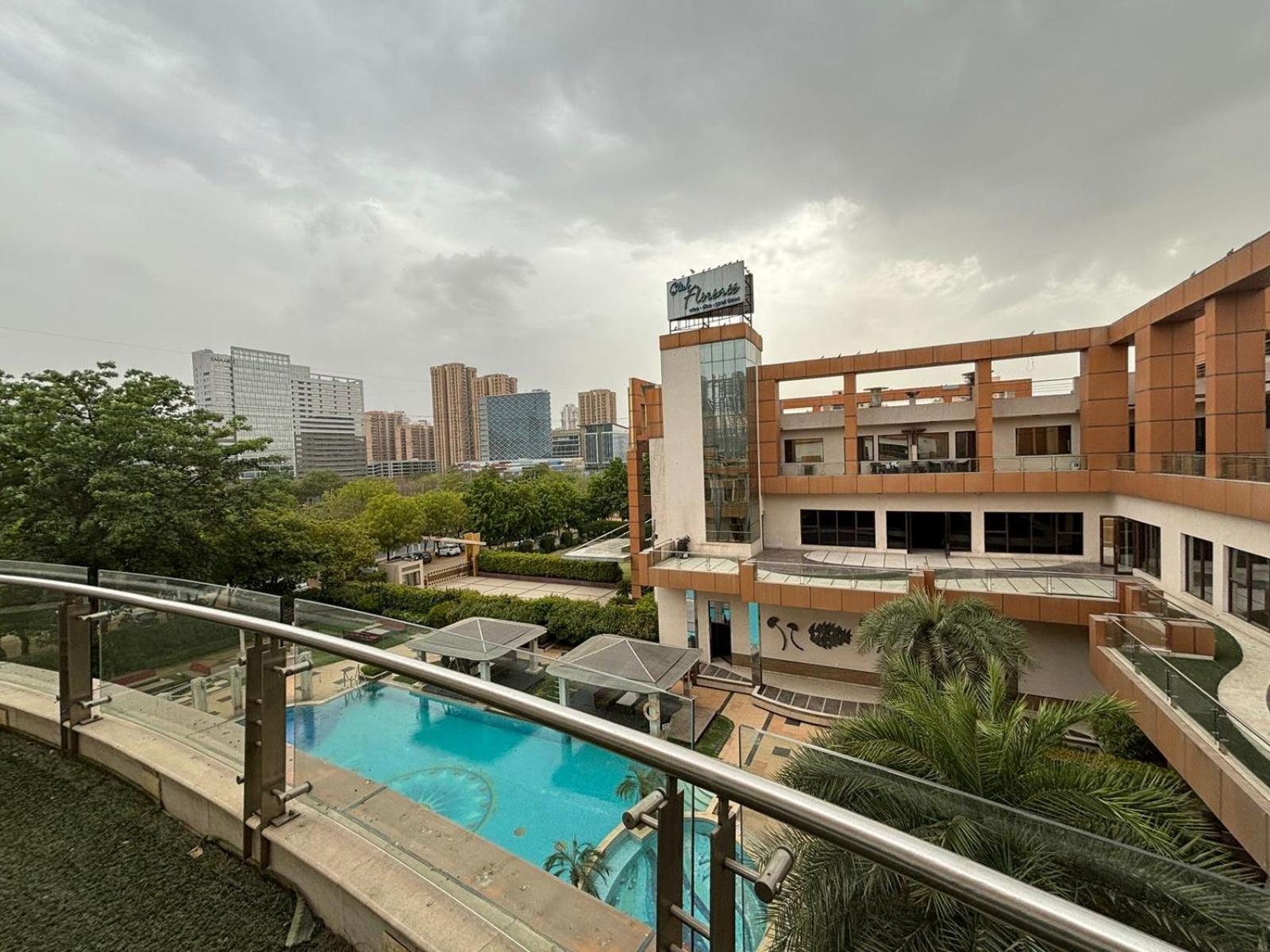 Club Florence Gurgaon Exterior foto